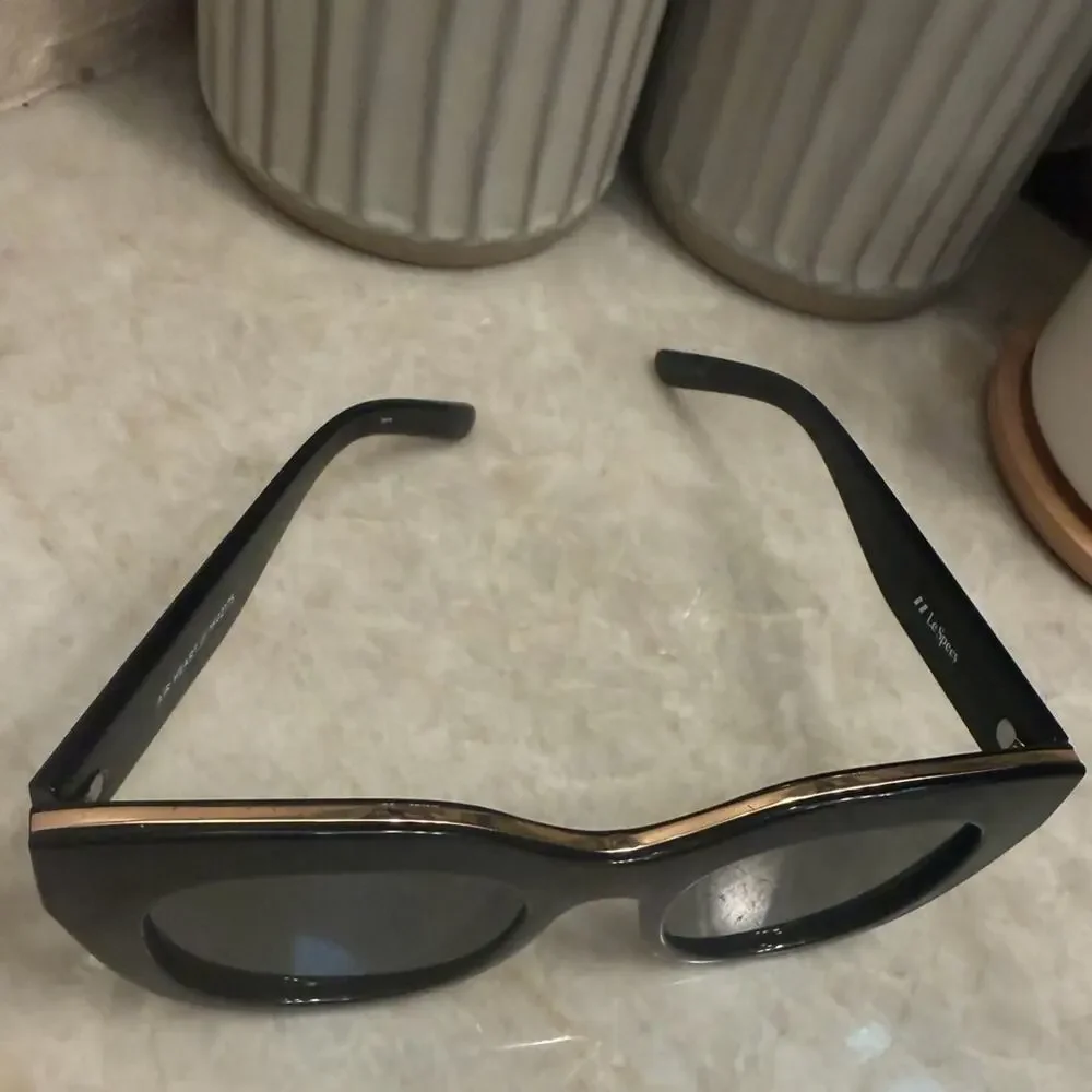 Le Specs Air Heart black sunglasses